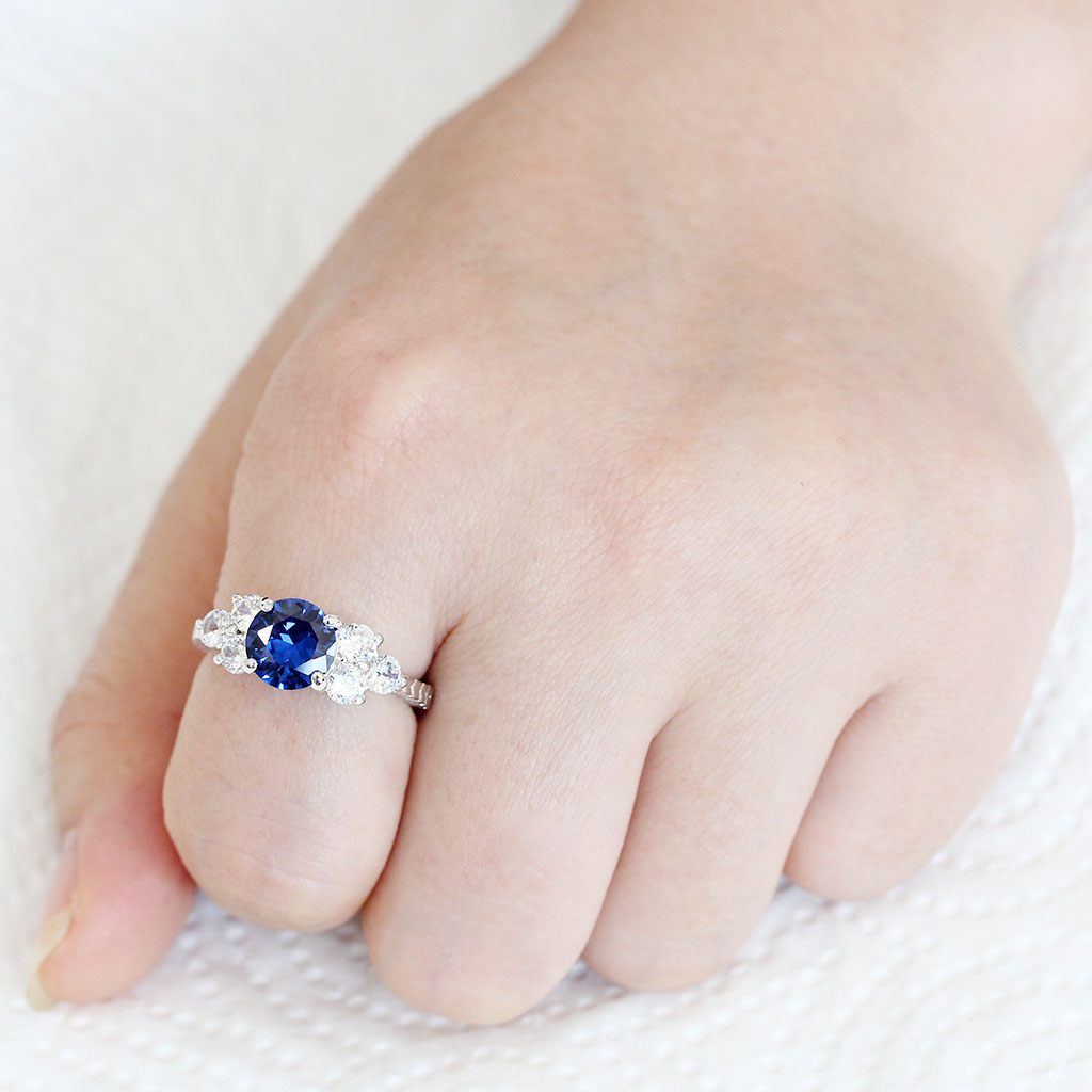 3W1601 - Brass Ring Rhodium Women AAA Grade CZ London Blue